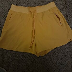 Lululemon Size 10
